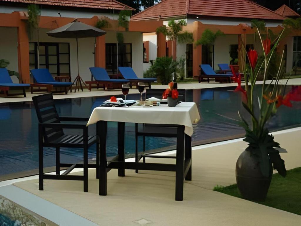 Khaolak Palm Hill Resort Khao Lak Exterior foto