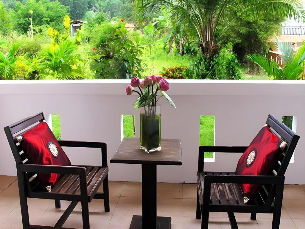 Khaolak Palm Hill Resort Khao Lak Exterior foto
